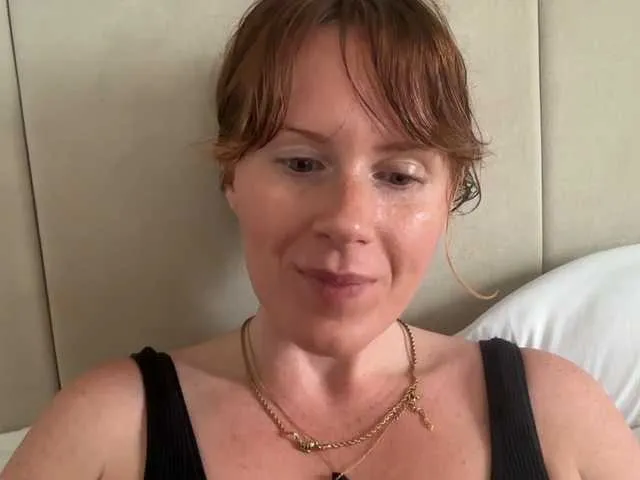 Live sex webcam photo for REDHEADROSIE #291315199