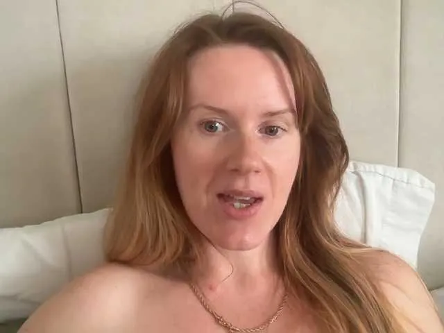 Live sex webcam photo for REDHEADROSIE #291713859
