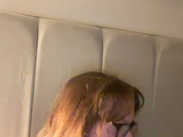 Live sex webcam photo for REDHEADROSIE #292212250