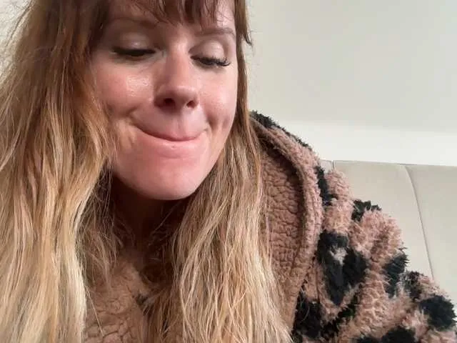 Live sex webcam photo for REDHEADROSIE #292306959