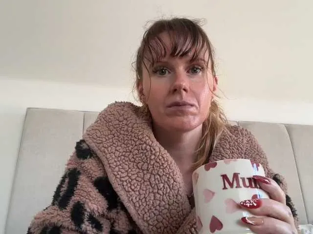 Live sex webcam photo for REDHEADROSIE #292347181