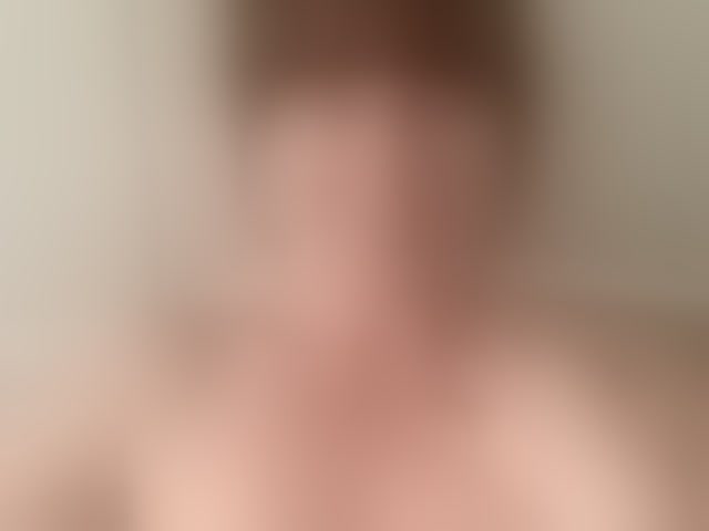 Live sex webcam photo for REDHEADROSIE #294041161