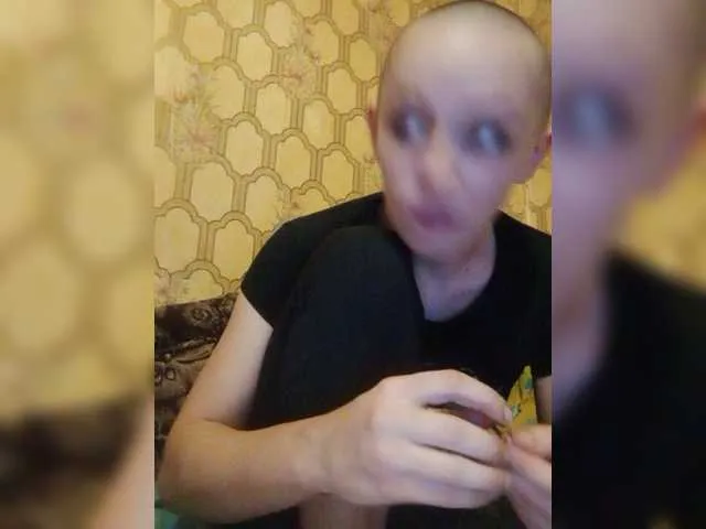 Live sex webcam photo for REPTILIAY #271712654