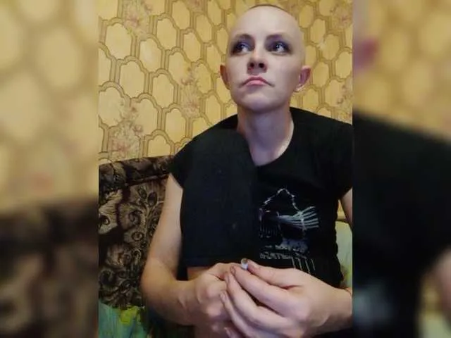 Live sex webcam photo for REPTILIAY #271724463
