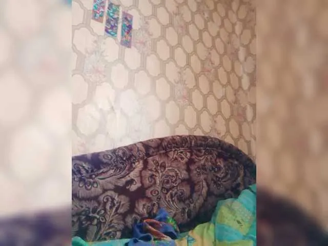 Live sex webcam photo for REPTILIAY #271734230
