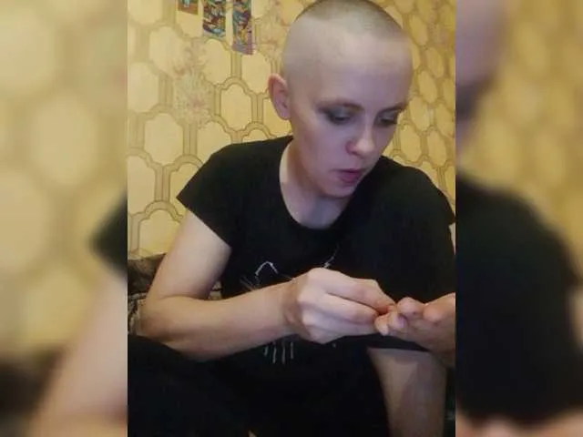 Live sex webcam photo for REPTILIAY #271741532