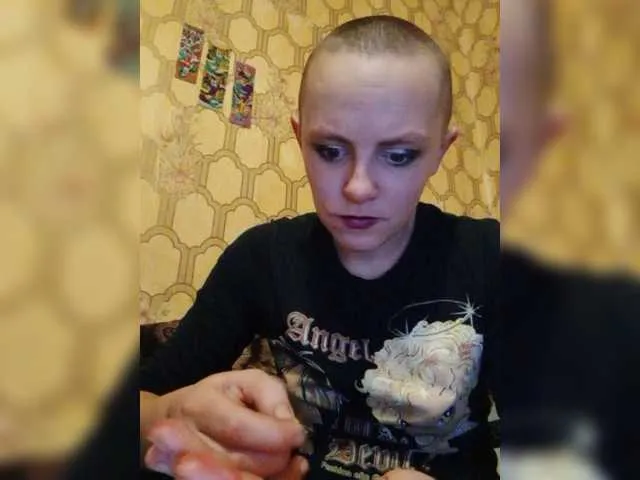 Live sex webcam photo for REPTILIAY #271843831