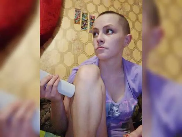 Live sex webcam photo for REPTILIAY #271947086