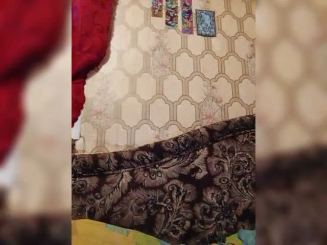Live sex webcam photo for REPTILIAY #271951654