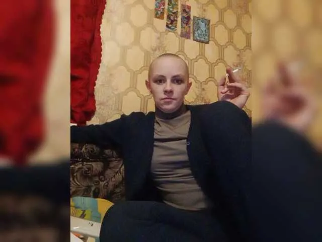 Live sex webcam photo for REPTILIAY #272135788