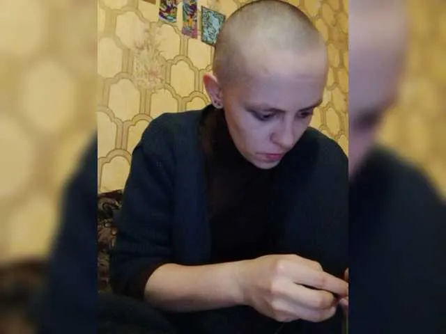 Live sex webcam photo for REPTILIAY #272139789
