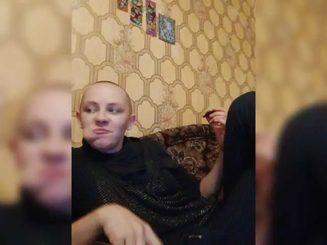Live sex webcam photo for REPTILIAY #272178625