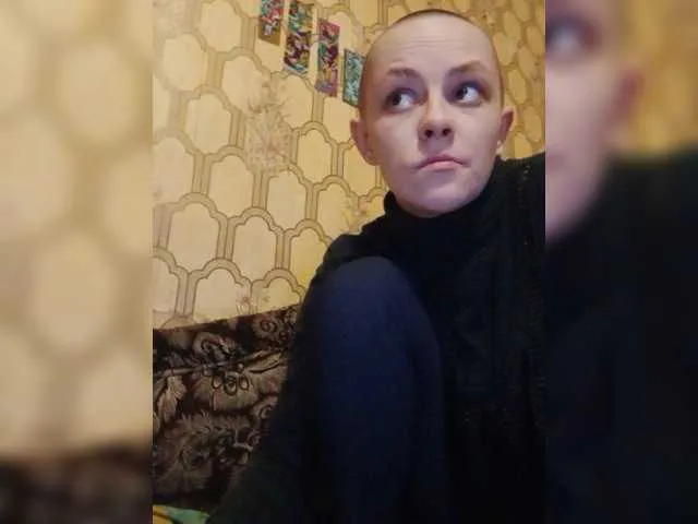 Live sex webcam photo for REPTILIAY #272197400