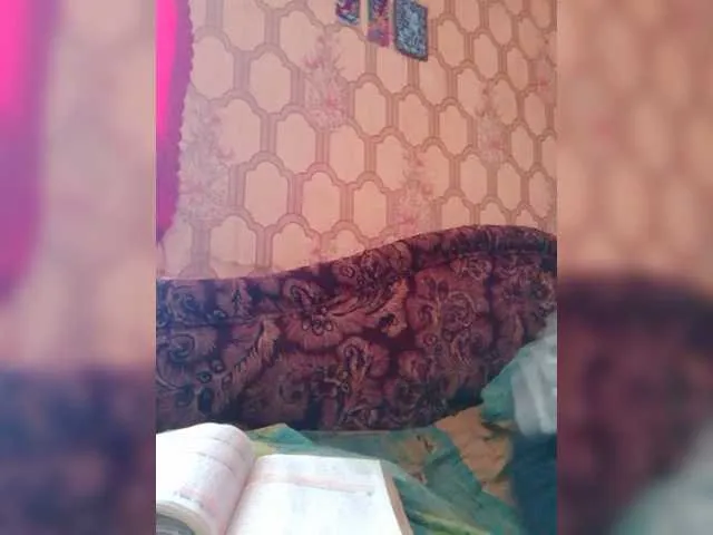 Live sex webcam photo for REPTILIAY #272216178