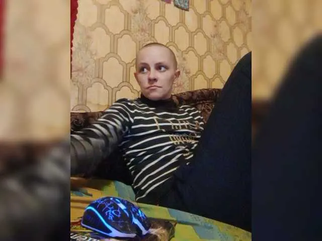 Live sex webcam photo for REPTILIAY #272218869