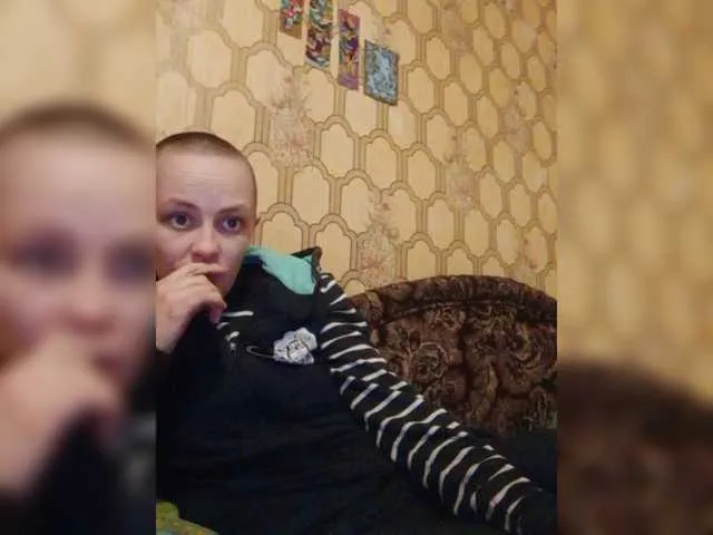Live sex webcam photo for REPTILIAY #272274072