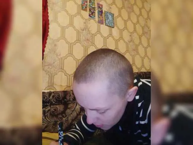 Live sex webcam photo for REPTILIAY #272297501