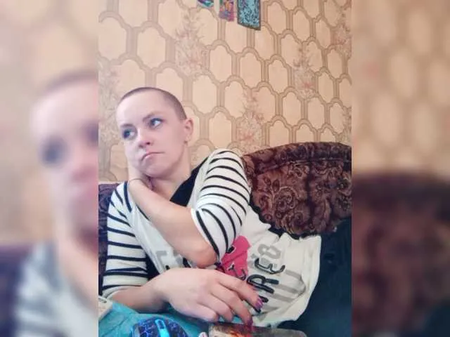 Live sex webcam photo for REPTILIAY #272357197