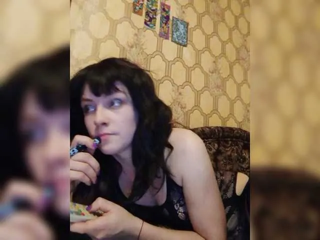 Live sex webcam photo for REPTILIAY #272360922