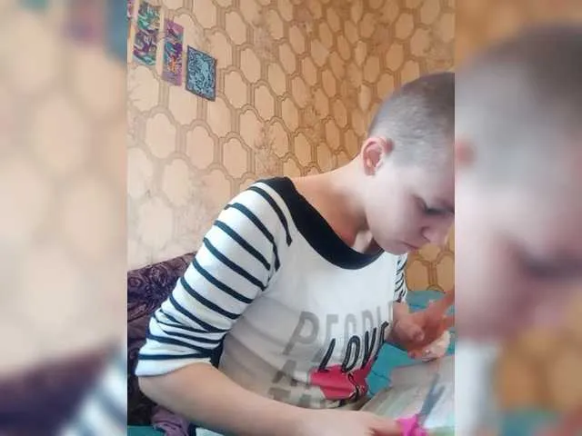 Live sex webcam photo for REPTILIAY #272386487