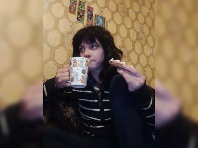 Live sex webcam photo for REPTILIAY #272457248