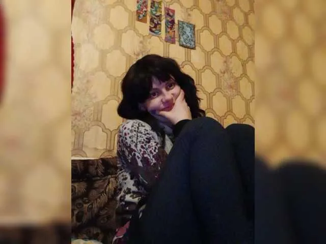 Live sex webcam photo for REPTILIAY #272506498