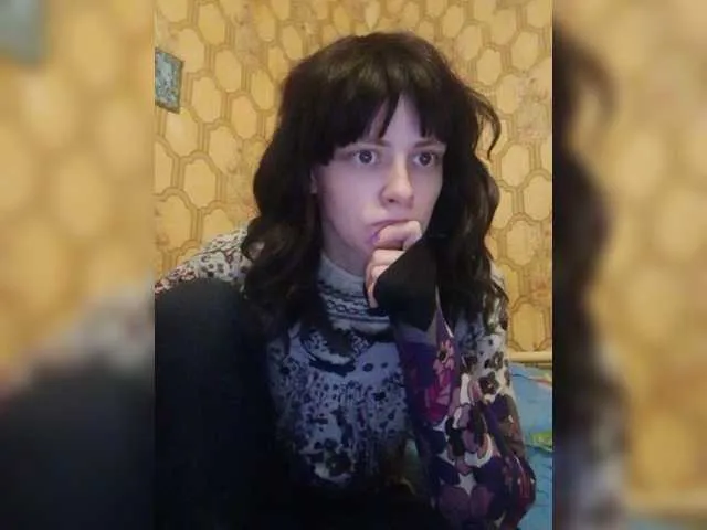 Live sex webcam photo for REPTILIAY #272542007