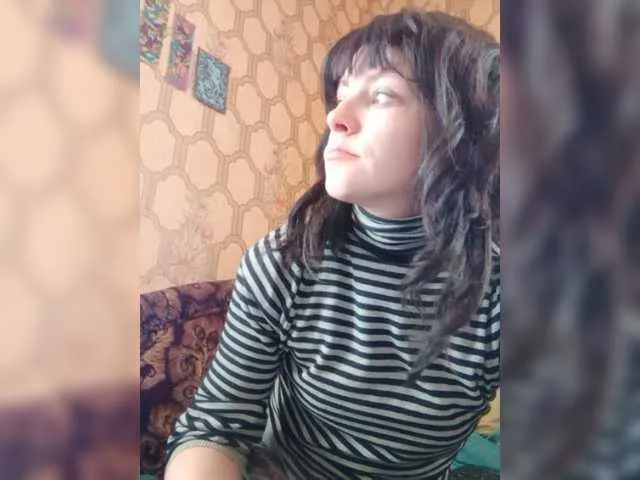 Live sex webcam photo for REPTILIAY #272575132