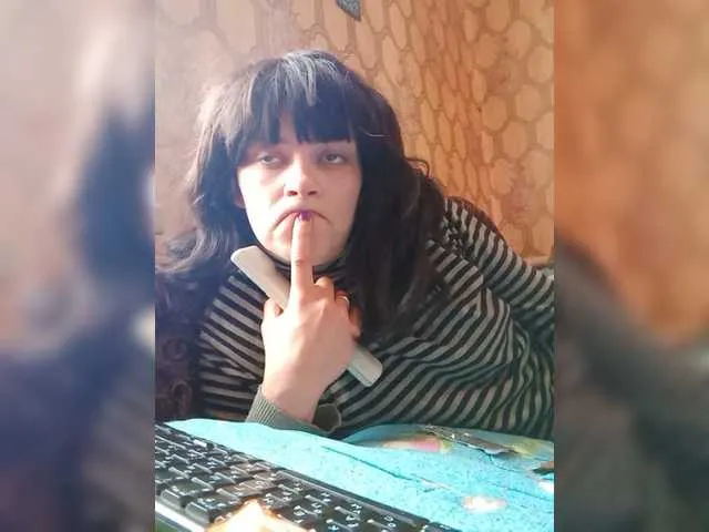 Live sex webcam photo for REPTILIAY #272685463