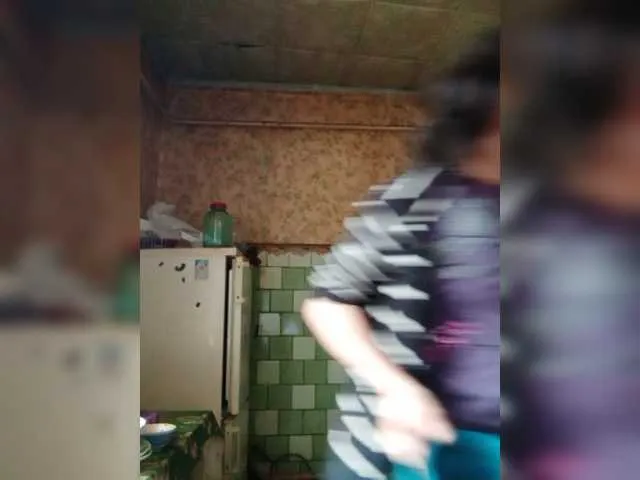 Live sex webcam photo for REPTILIAY #272722695