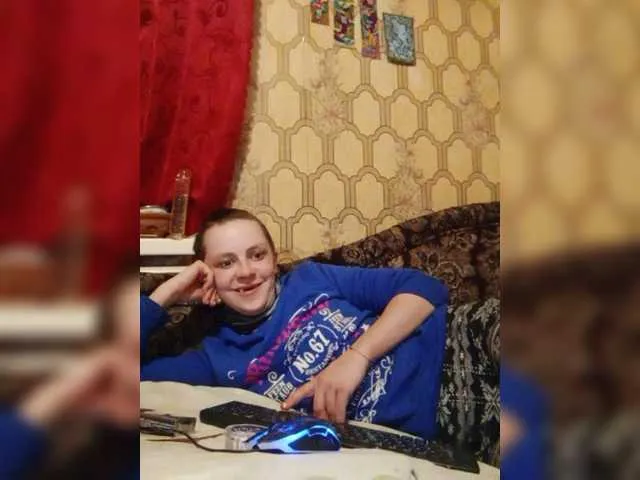 Live sex webcam photo for REPTILIAY #272879142