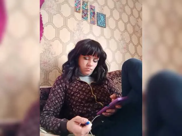 Live sex webcam photo for REPTILIAY #273001087