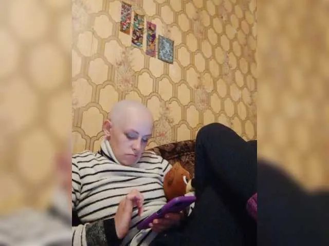 Live sex webcam photo for REPTILIAY #273006850