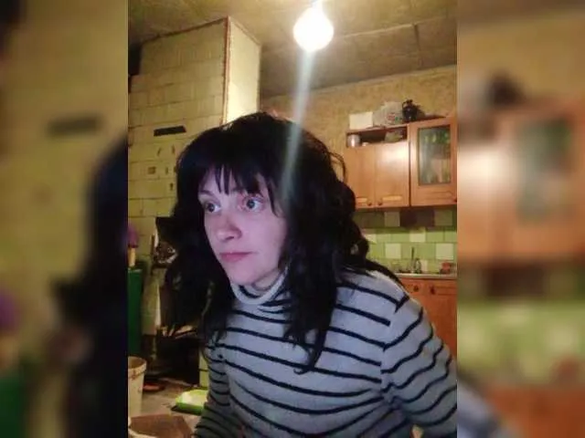 Live sex webcam photo for REPTILIAY #273085618