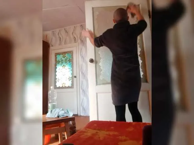 Live sex webcam photo for REPTILIAY #273138492