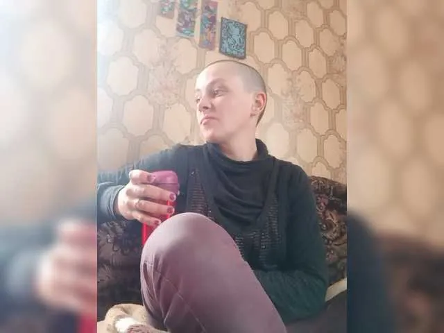 Live sex webcam photo for REPTILIAY #273178050