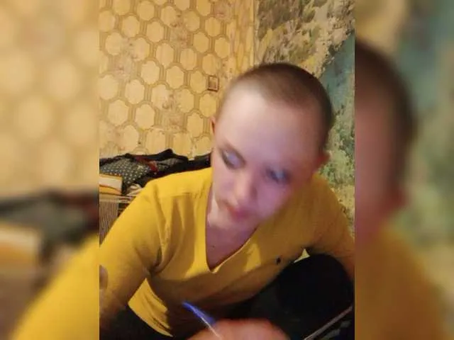 Live sex webcam photo for REPTILIAY #273256021