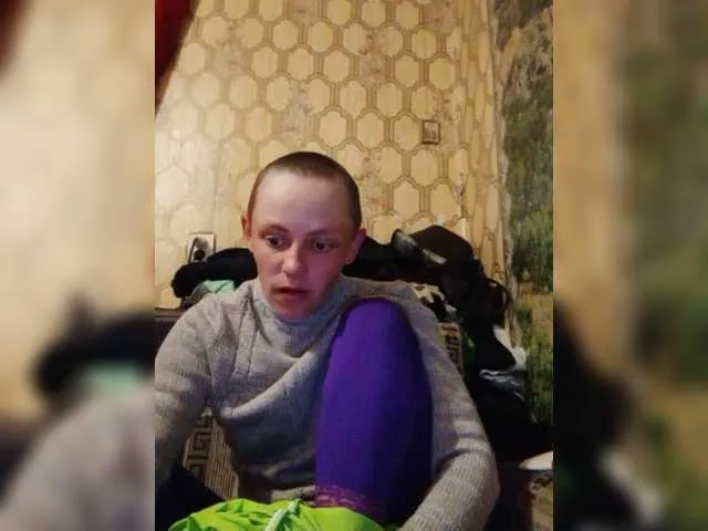 Live sex webcam photo for REPTILIAY #273316341