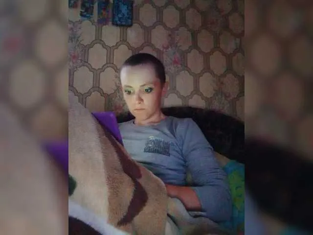 Live sex webcam photo for REPTILIAY #273505293