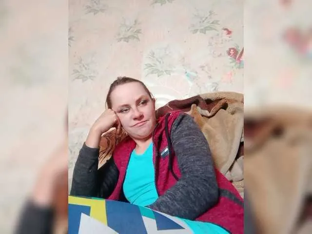 Live sex webcam photo for REPTILIAY #276843581