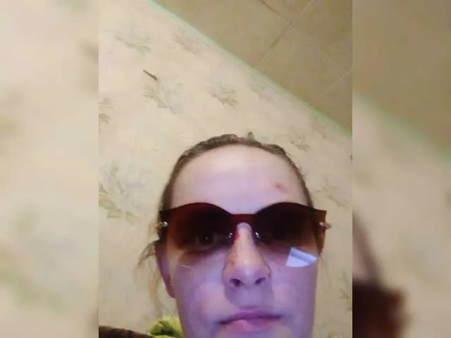 Live sex webcam photo for REPTILIAY #276936564