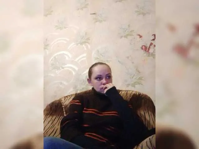 Live sex webcam photo for REPTILIAY #277012479