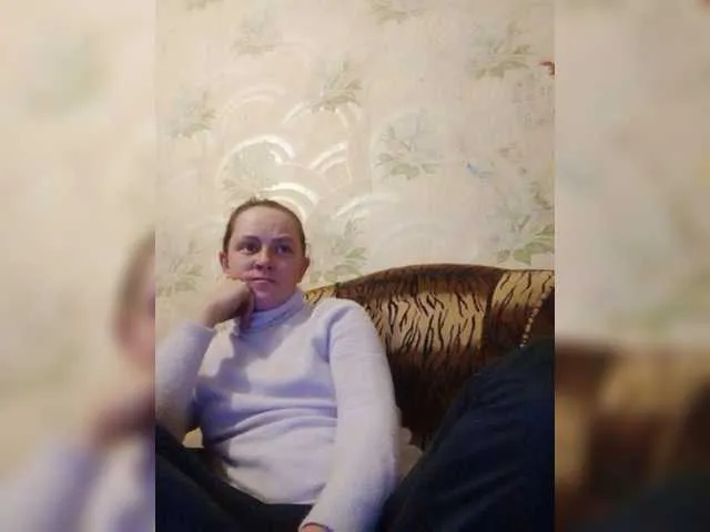 Live sex webcam photo for REPTILIAY #277035912