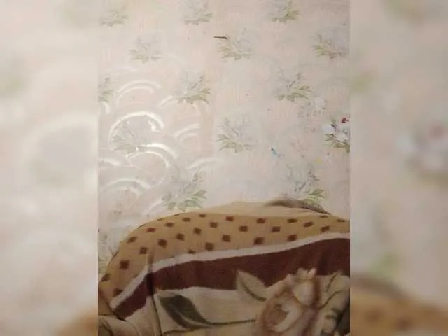 Live sex webcam photo for REPTILIAY #277079399