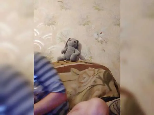 Live sex webcam photo for REPTILIAY #277095411