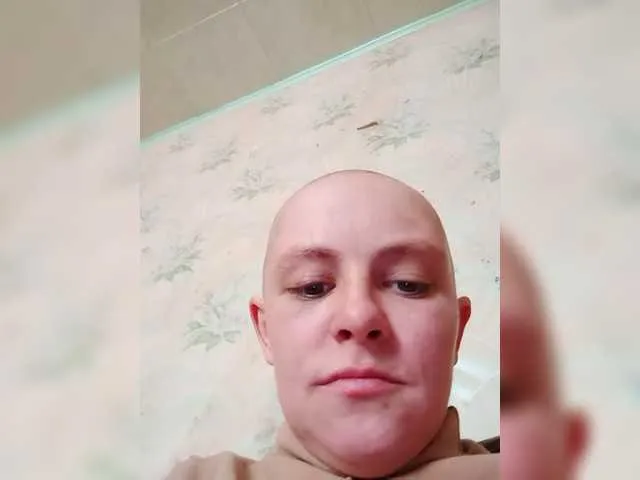 Live sex webcam photo for REPTILIAY #277158630