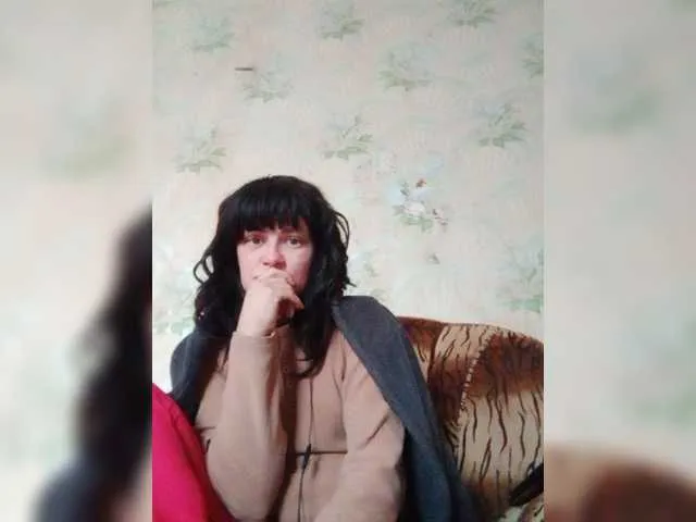 Live sex webcam photo for REPTILIAY #277213973