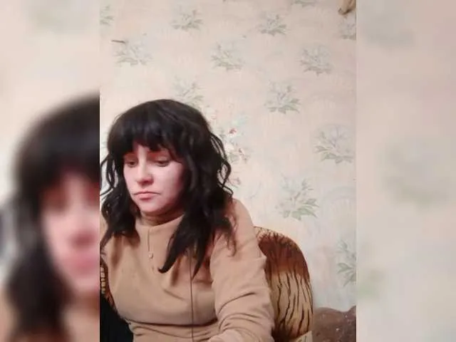 Live sex webcam photo for REPTILIAY #277243641
