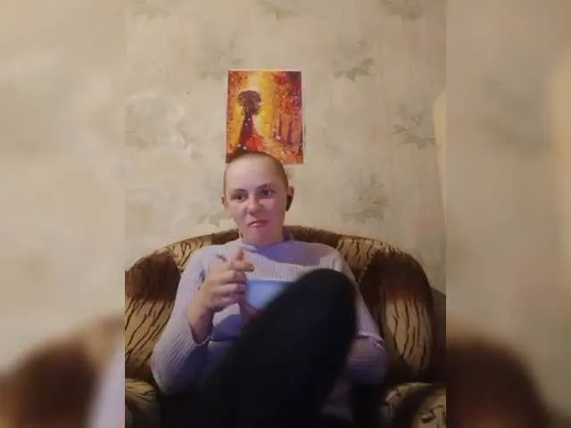 Live sex webcam photo for REPTILIAY #290441408