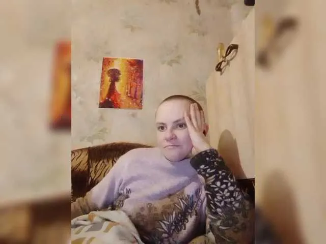 Live sex webcam photo for REPTILIAY #290484653